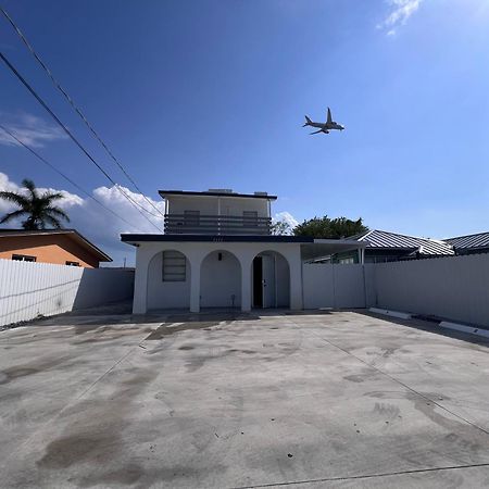 Charming Two Bedroom Apartment. Miami Luaran gambar